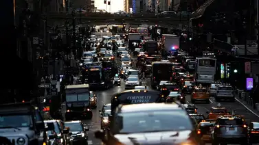 Más de 72 millones de personas viajarán por el 4 de julio en EEUU: cómo evitar el tráfico Más de 72 millones de personas viajarán por el 4 de julio en EEUU: cómo evitar el tráfico
