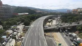 Autopista valle coche