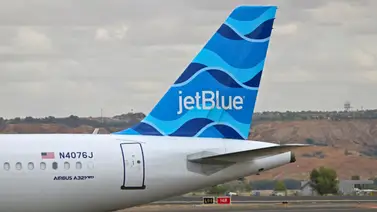 “Nos golpeó”: impacto sacude aterrizaje de JetBlue en aeropuerto de Nueva York y enciende alerta “Nos golpeó”: impacto sacude aterrizaje de JetBlue en aeropuerto de Nueva York y enciende alerta