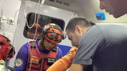 Luego de seis días bajo los escombros: así fue el rescate de un niño de tres años en La Guaira