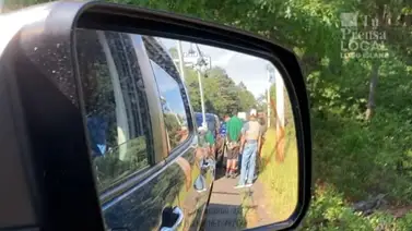 "Sean cuidadosos, esto le puede pasar a cualquiera": hombre narra el angustioso momento cuando el ICE arresta a su tío y un compañero de trabajo "Sean cuidadosos, esto le puede pasar a cualquiera": hombre narra el angustioso momento cuando el ICE arresta a su tío y un compañero de trabajo