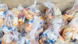 Entrega de bolsas CLAP : habitantes de Caricuao reciben estos productos