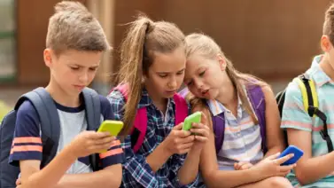 ¡Atención padres de Florida! Nueva ley que redefine la negligencia infantil: sus hijos podrán hacer esto sin supervisión ¡Atención padres de Florida! Nueva ley que redefine la negligencia infantil: sus hijos podrán hacer esto sin supervisión