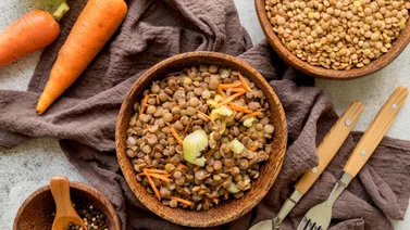 El ingrediente secreto que permite aprovechar al máximo el hierro de las lentejas: la receta es muy sencilla y a bajo costo