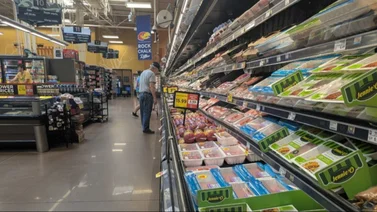 Recortes al SNAP afectará a programas de alimentación gratuita: miles de inmigrantes podrían perder el beneficio