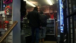 Comercio de armas en Colorado: esta es la nueva norma para frenar ventas ilegales