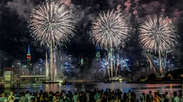 MAcy's 4 july