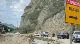 Despliegan equipos para restaurar 162 kilómetros de la carretera Transandina; la arteria vial cumple 24 años