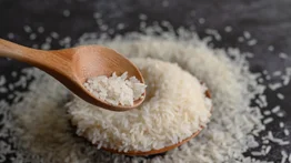 El arroz no es tan inocente como parece: afamado médico hispano prende las alarmas y debes saber porqué
