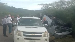 Aparatoso accidente de tránsito deja a grupo de sacerdotes heridos en Falcón: el rector del Santuario del Cristo Redentor de Brasil entre ellos