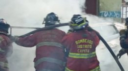 Un fallecido tras incendio en Los Frailes de Catia: dos vehículos colisionaron