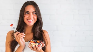 Lo que debes comer y beber la próxima vez que vayas a una fiesta para alargar tu vida: la salud puede ser divertida