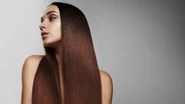 Alisa tu cabello: así puedes elaborar una mascarilla natural que hidrata y suaviza desde la raíz hasta las puntas