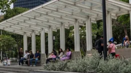 Renuevan cinco paradas de autobuses en Caracas: las vías de espera van de Plaza Venezuela a Catia