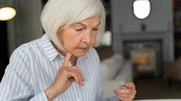 Previene el Alzheimer con el método del Hospital John Hopkins: esta es la lista de alimentos que debes evitar de inmediato