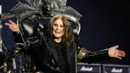 Ozzy Osbourne se despide de los escenarios junto a Black Sabbath: la banda se reúne en concierto contra el Parkinson