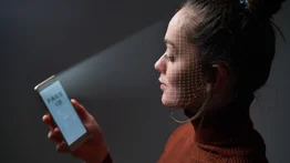 El ICE usa esta app de reconocimiento facial: migrantes en EEUU están alarmados