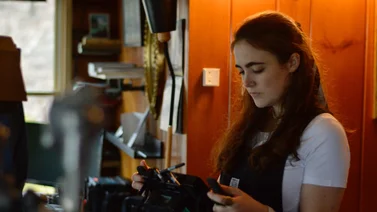 Ana Juanola, impone su sensibilidad como productora en plataformas de streaming