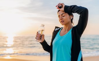 ¡Amargados y deprimidos! La ola de calor es una cosa muy seria para tu salud: expertos recomiendan trucos para combatirla