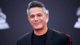Alejandro Sanz confiesa su mayor remordimiento: Le fallé a Antonio Flores en su última noche con vida
