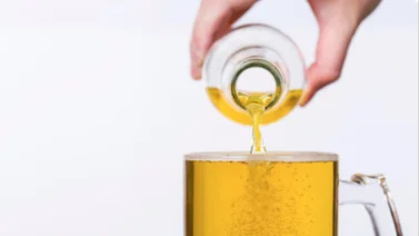 Parece basura, pero no lo es: el aceite usado de la cocina vale oro y te diremos los maravillosos usos que puedes darle