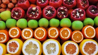 Un popular alimento rico en vitamina C que cuida tus ojos: es la superfruta que evita la degeneración de la retina