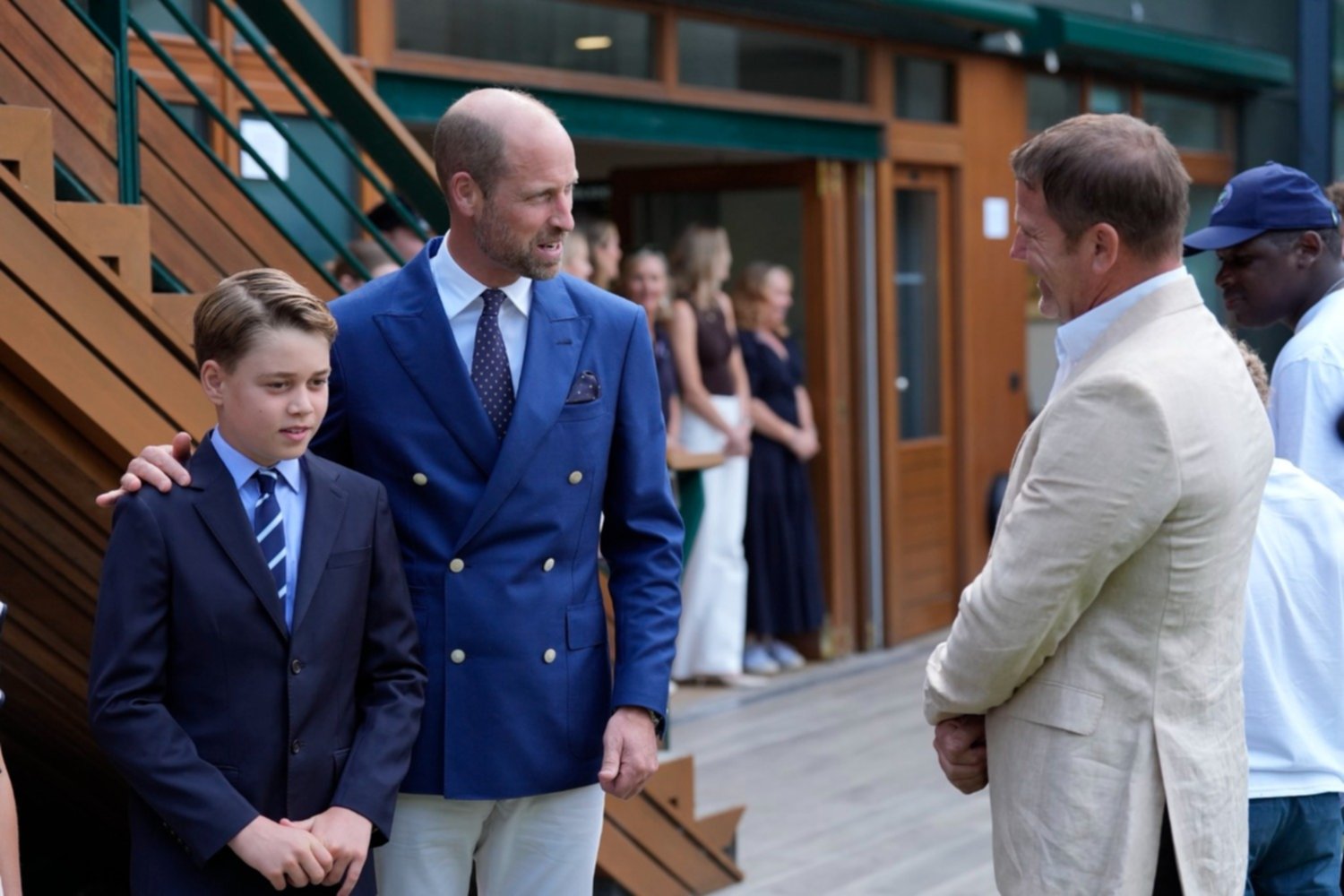 Reencuentro real en Wimbledon: Kate, Guillermo y sus hijos coinciden con Felipe VI en una final histórica