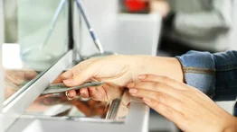 Hay empleo en Miami: se necesitan dos personas para servicio de cambio de cheques