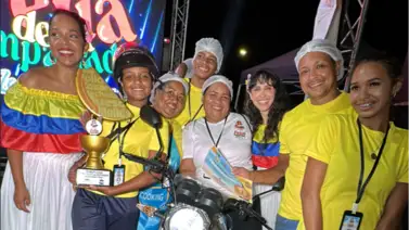 ¡La Guaira lo disfrutó! Ocho expositores conquistaron la Feria de la Empanada en la Cinta Costera ¡La Guaira lo disfrutó! Ocho expositores conquistaron la Feria de la Empanada en la Cinta Costera