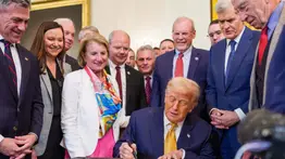 ¡Emergencia por fentanilo en EEUU! Conoce la nueva ley que firmó Trump: así atacará la crisis de tráfico y adicción