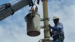 Corpoelec instala más de 50 transformadores en comunidades de Miranda: también atendieron reportes de la VenApp