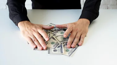 Pago de nuevas tarifas migratorias H.R.1 + USCIS