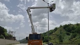 Rehabilitan alumbrado público en la autopista Gran Mariscal de Ayacucho: instalaron nuevas luminarias LED