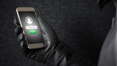 Alertan sobre aplicaciones que espían celulares: cómo detectar y protegerse