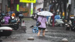 China en alerta máxima: tifón Wipha sacude el sur del país y genera más de 11 mil refugiados