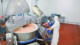 Picadora de carne absorbe a joven de 19 años en California: sus compañeros no pudieron salvarlo