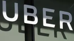 ¡Adiós a los conductores! Uber invierte 300 millones de dólares en 20.000 robotaxis para EEUU