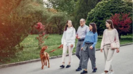 ¿Sabes cuántas veces a la semana debes hacer ejercicios con una caminata? Esta es la frecuencia correcta, según experto español