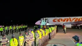 Arriba a Maiquetía otro vuelo con 210 venezolanos repatriados desde EEUU: hicieron escala en Honduras 