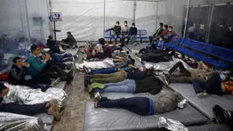 centro de detención estilo campamento en Texas