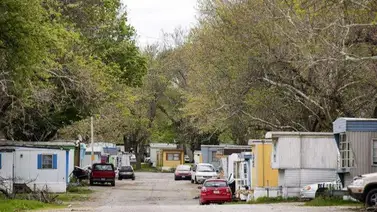 ¡Terror en Chicago! Ordenan desalojo de familias inmigrantes de Forest View: este puede ser su indeseable destino ¡Terror en Chicago! Ordenan desalojo de familias inmigrantes de Forest View: este puede ser su indeseable destino