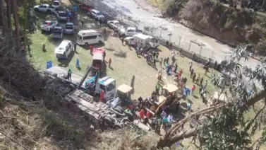 Al menos 18 muertos y 24 heridos tras vuelco de autobús en Perú: el vehículo presentó fallos técnicos Al menos 18 muertos y 24 heridos tras vuelco de autobús en Perú: el vehículo presentó fallos técnicos