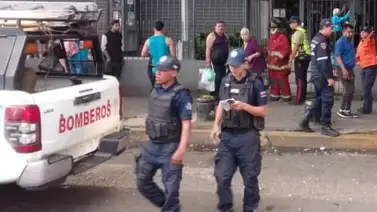 Reportan incendio en piso 10 de un edificio en Catia: al menos 80 personas fueron evacuadas por prevención Reportan incendio en piso 10 de un edificio en Catia: al menos 80 personas fueron evacuadas por prevención