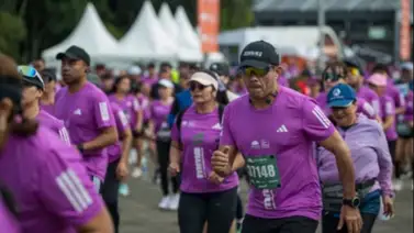 Muere un corredor durante la Media Maratón en Bogotá: se desplomó a 200 metros de la meta Muere un corredor durante la Media Maratón en Bogotá: se desplomó a 200 metros de la meta