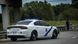 Pareja es violentamente asesinada frente a sus hijas en parque de Arkansas: el homicida huyó en un automóvil