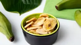 Las cáscaras del plátano son un tesoro: así las puedes usar como grandes aliadas de la belleza de tu piel