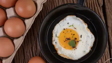 ¡El huevo frito perfecto sí existe! Afamado chef ganador de la Estrella Michelin revela su sencillo secreto: lo puedes hacer tú en casa sin problemas ¡El huevo frito perfecto sí existe! Afamado chef ganador de la Estrella Michelin revela su sencillo secreto: lo puedes hacer tú en casa sin problemas