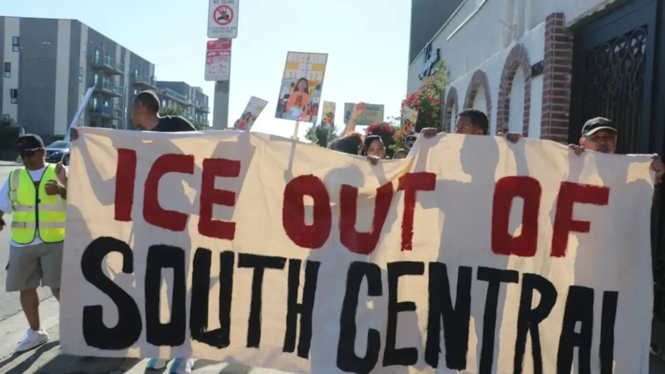 Residentes del sur de Los Ángeles muestran desprecio al ICE: manifestantes se solidarizan con inmigrantes