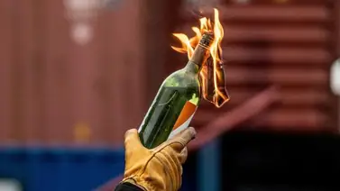 Venezolano es detenido por ataque con bombas molotov en zona comercial: el atentado ocurrió tras el desalojo de comerciantes informales Venezolano es detenido por ataque con bombas molotov en zona comercial: el atentado ocurrió tras el desalojo de comerciantes informales