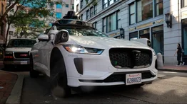 ¡Tecnología de punta! Dallas tendrá su primera línea de robotaxis: comenzarán a operar en el 2026